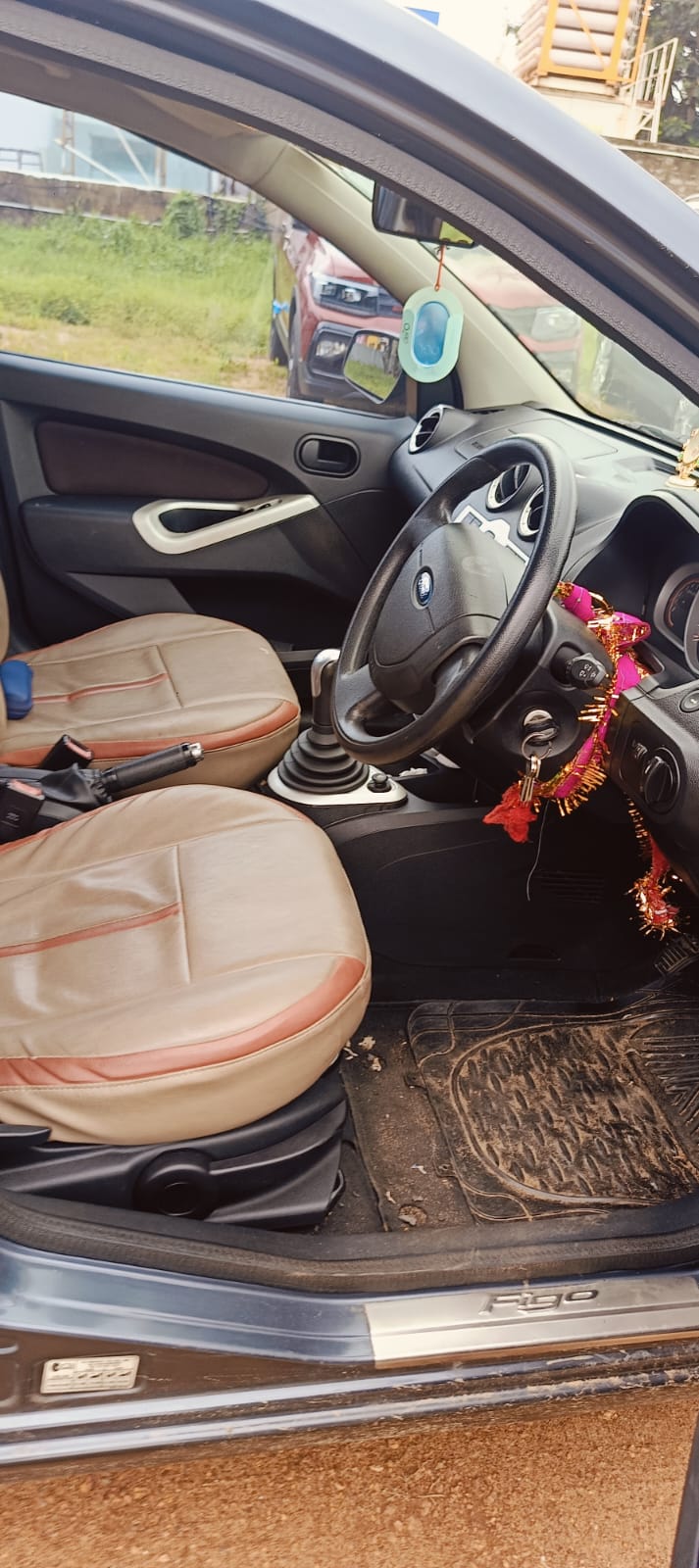 Ford Figo(2010-2012) Duratec Petrol Titanium 1.2